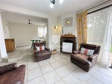 Casa en Venta en Mequiades Galleguillos
