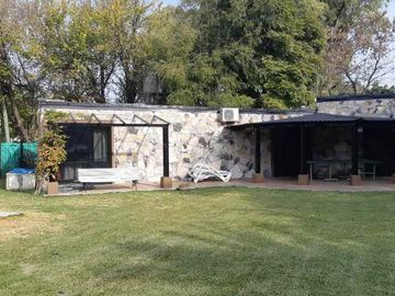 Casa en venta en Parque Leloir
