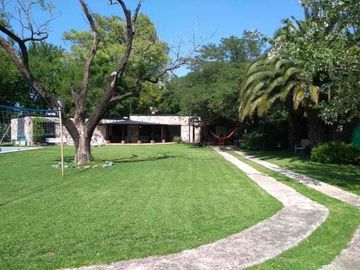 Casa en venta en Parque Leloir