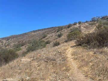 Venta parcela con vista panorámica en Fundo Hinojal