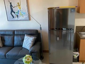 A0157 - Nicely Furnished 1BR For Rent in Trion Towers