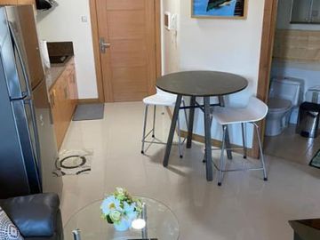 A0157 - Nicely Furnished 1BR For Rent in Trion Towers