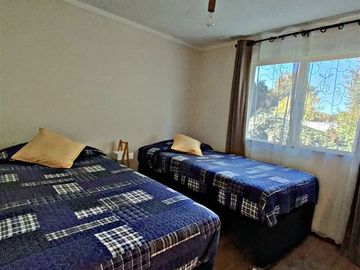 Amplia casa en venta 4D/3B Los Robles II, Pucón