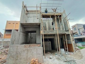 Ada Rumah 3 lantai murah di Condet, dekat jalan raya Condet dekat Kalibata