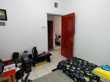 Rumah Sdh Kanopi Terawat Di Soreang Panyirapan Dkt Tol Soroja, Pemkab