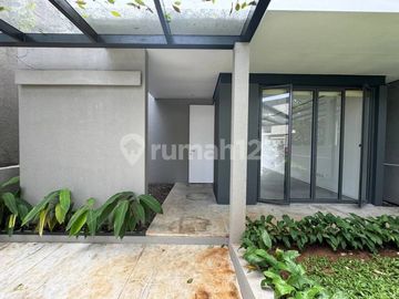 Rumah Asri di Cinere Minimalist Modern dengan Halaman Luas