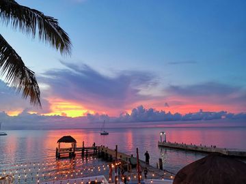 Departamento con alberca, jacuzzi, asador, pádel, bar, en venta, Cozumel.