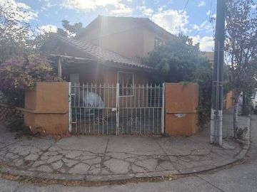 EDUARDO DE CALIXTO (PASAJE CERRADO CON DEPTO INTERIOR)