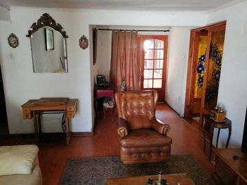 EDUARDO DE CALIXTO (PASAJE CERRADO CON DEPTO INTERIOR)
