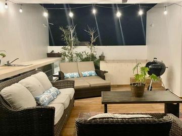Casa con jacuzzi y rooftop, en residencial exclusivo El Cielo, venta Playa del C
