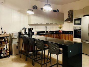 Casa con jacuzzi y rooftop, en residencial exclusivo El Cielo, venta Playa del C