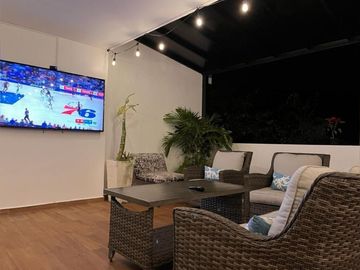Casa con jacuzzi y rooftop, en residencial exclusivo El Cielo, venta Playa del C