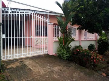 Gran oportunidad de negocio! Se vende casa en Burunga (Arraijan)