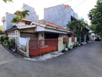 Rumah Tanjung Duren Selatan dalam Perumahan Siap Huni