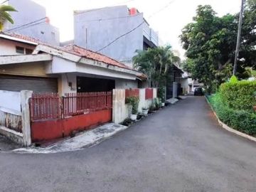 Rumah Tanjung Duren Selatan dalam Perumahan Siap Huni