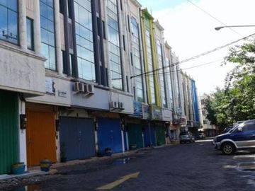Ruko 4 Setengah Lantai Strategis di Ruko Pengampon Square Surabaya