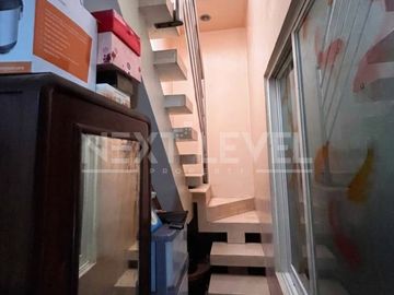 Dijual cepat rumah di alam galaxy Surabaya barat