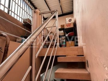 Dijual cepat rumah di alam galaxy Surabaya barat