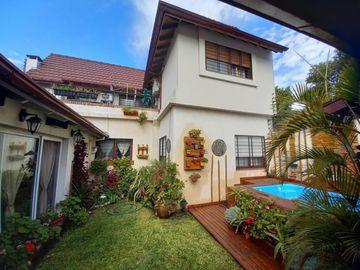 Venta Chalet 8 Ambientes Moron