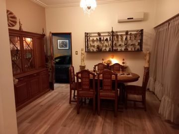 Venta Chalet 8 Ambientes Moron