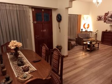 Venta Chalet 8 Ambientes Moron