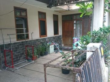 Rumah Type 115 LT 170 M2 di Gegerkalong, Kota Bandung,