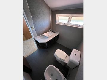 Chalet en Venta Ramos Mejia / La Matanza (A004 4261)