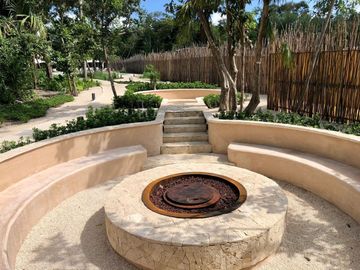 Departamento con family room, rooftop con jacuzzi y alberca con
