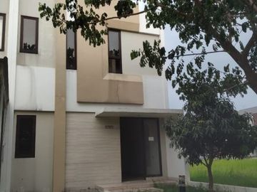 Rumah dijual di Casa Jardin Cluster Nicolai 6x15 2 lt 3KT
