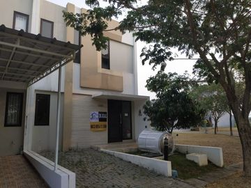 Rumah dijual di Casa Jardin Cluster Nicolai 6x15 2 lt 3KT