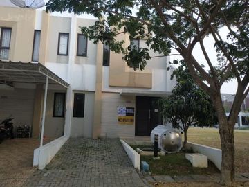 Rumah dijual di Casa Jardin Cluster Nicolai 6x15 2 lt 3KT
