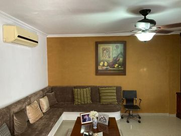 casa en arriendo/venta en la cumbre. Cod V10118