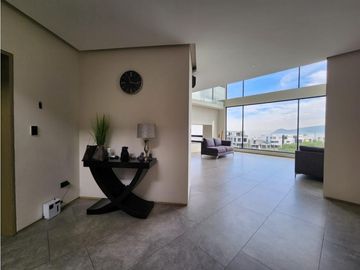 Residencia en Venta Cumbres Elite Premier Equipada