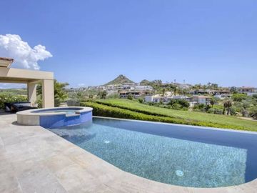 Casa con jardín, alberca privada, Jacuzzi y Terraza, Puerto Los Cabos, Venta, Sa
