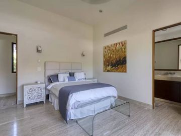 Casa con jardín, alberca privada, Jacuzzi y Terraza, Puerto Los Cabos, Venta, Sa