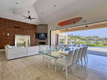 Casa con jardín, alberca privada, Jacuzzi y Terraza, Puerto Los Cabos, Venta, Sa