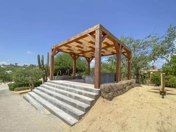 Casa con jardín, alberca privada, Jacuzzi y Terraza, Puerto Los Cabos, Venta, Sa