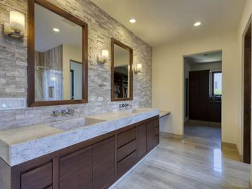 Casa con jardín, alberca privada, Jacuzzi y Terraza, Puerto Los Cabos, Venta, Sa