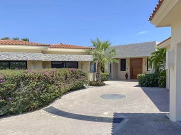 Casa con jardín, alberca privada, Jacuzzi y Terraza, Puerto Los Cabos, Venta, Sa