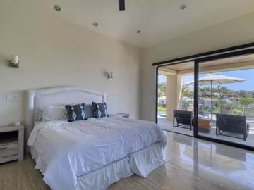 Casa con jardín, alberca privada, Jacuzzi y Terraza, Puerto Los Cabos, Venta, Sa