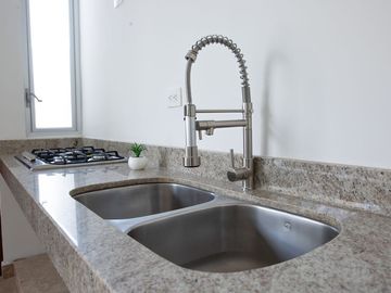 VENTA CASA TIPO TOWNHOUSE EN DZITYA AL NORTE DE MERIDA