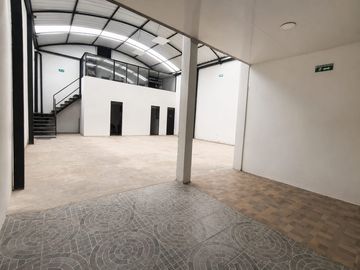 bodega en arriendo en siete de agosto. Cod A217442