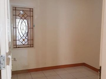 Rumah Nyaman di Cluster Tamansari Harapan Indah Bekasi