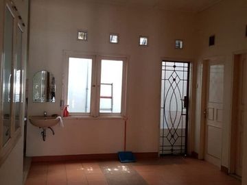 Rumah Nyaman di Cluster Tamansari Harapan Indah Bekasi