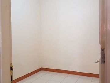 Rumah Nyaman di Cluster Tamansari Harapan Indah Bekasi