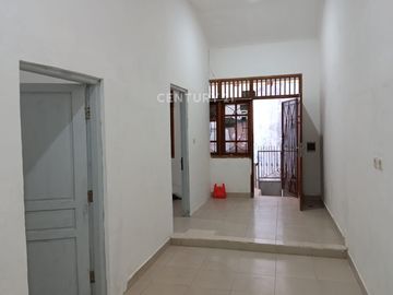 Di Sewakan Rumah Di Tanjung Duren JakBar
