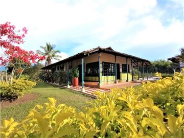 FINCA HOTEL EN VENTA - QUIMBAYA, QUINDIO, VIA A PUERTO ALEJANDRÍA