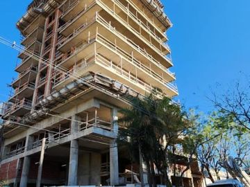 Deptos de 1 y 2 dormitorios con vista al rio.- En construcción