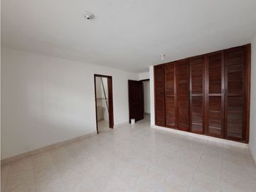 SE VENDE CASA INDPENDIENTE UNA PLANTA CIUDAD JARDIN