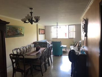apartamento en venta en altos de riomar. Cod V103438